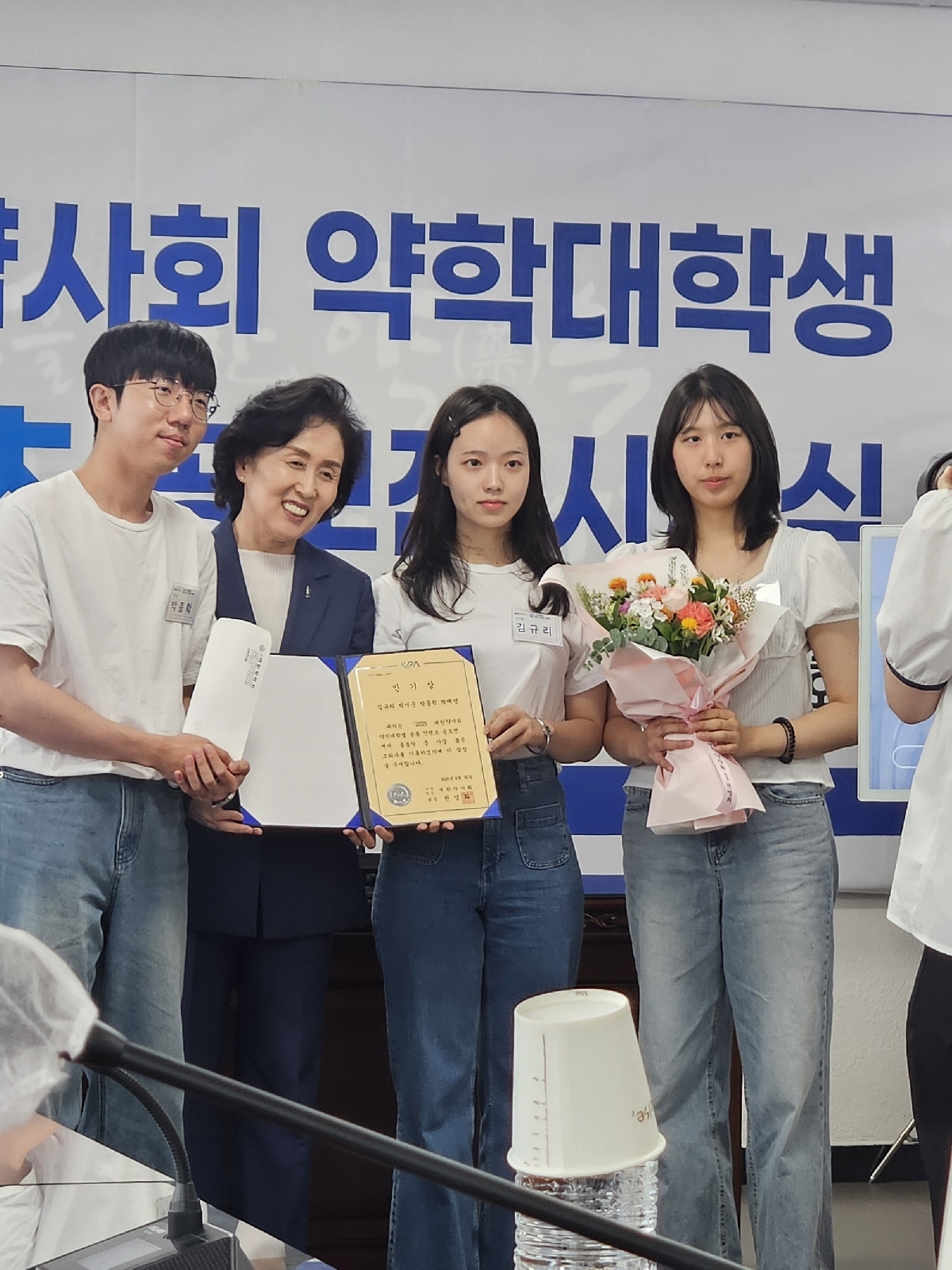 갤러리 이미지